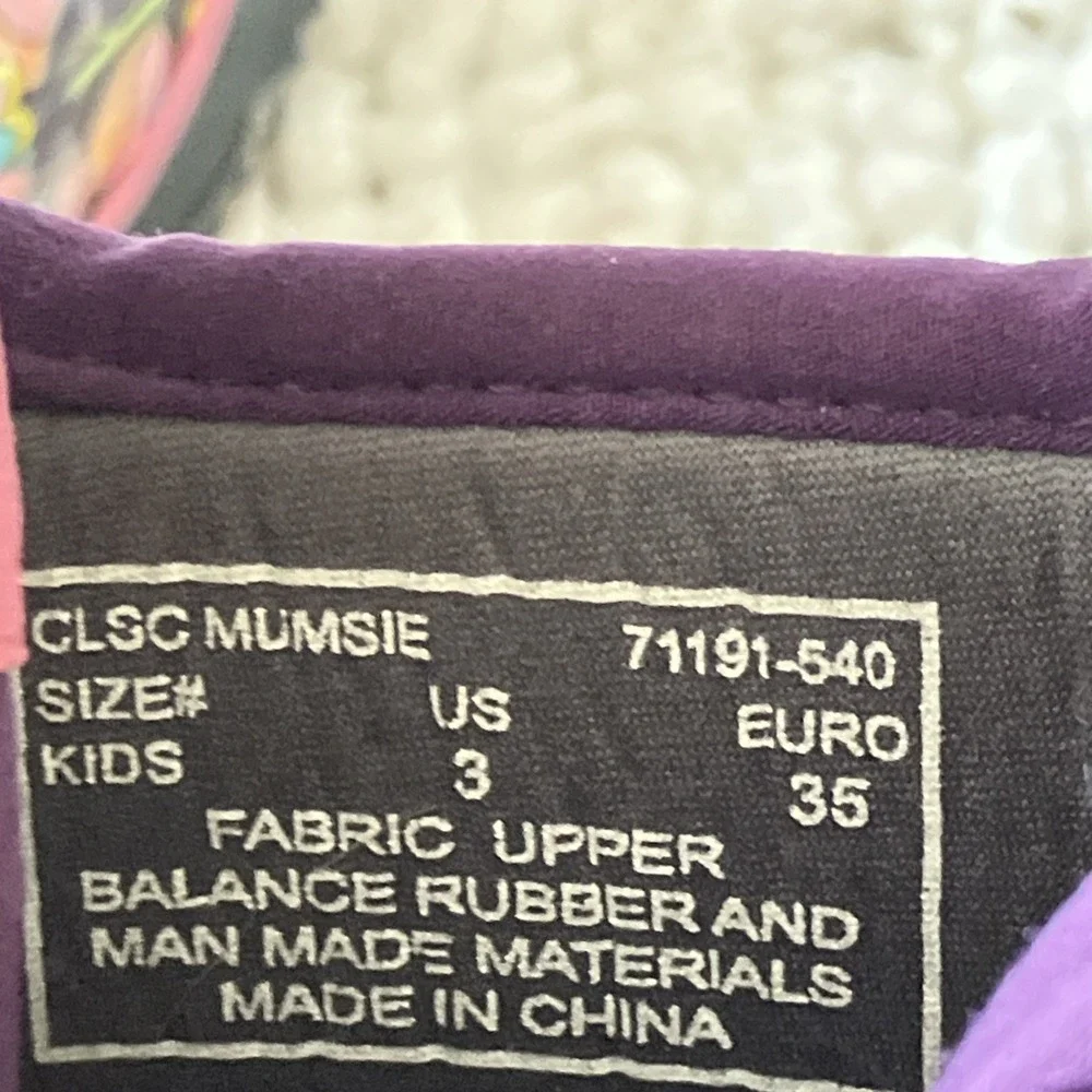 Bogs Youth Size 3 Floral Purple Waterproof Pullon Boots Rain Snow Mud Dirty